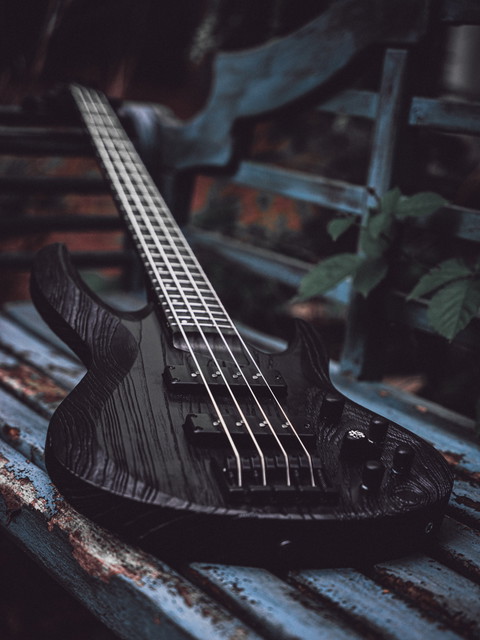 ESP LTD MLB-4