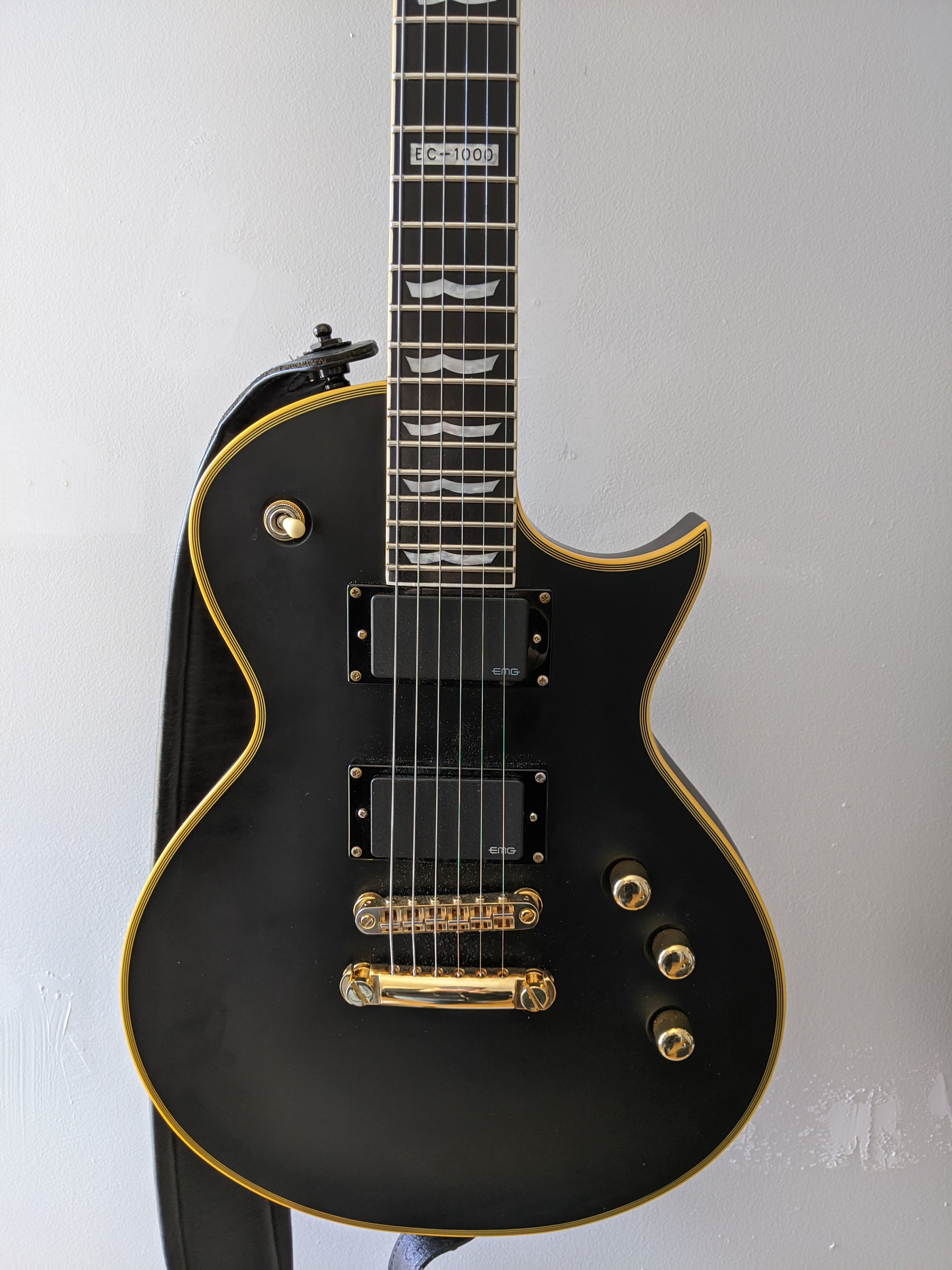 Fret buzz on EC1000 Deluxe VB The ESP Guitar Company