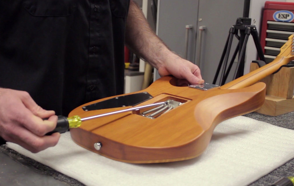 Tech Corner Adjusting Bridge "Float" Angle on a Floyd Rose The ESP