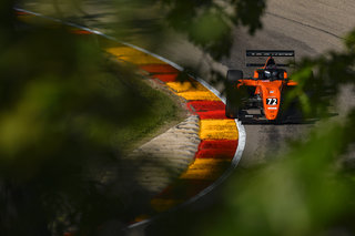 Dickerson Chases Championship Clinch at Road America