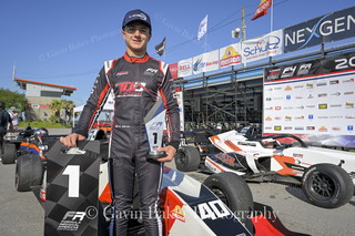 Gb Nola 260411 06659