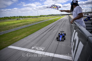 Gb Nola 260412 16002