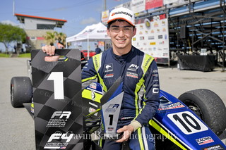 Gb Nola 260412 14463