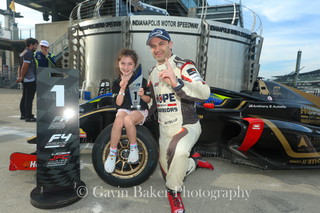Clark 26 Fr 06 Indianapolis Race2 9