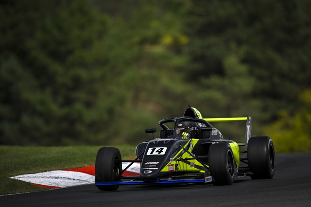 Cooper Shipman Leads Qualifying at Canadian Tire Motorsport Park