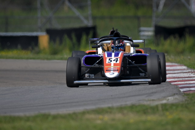 Momentum Motorsports Announces 2026 Driver Lineup for FR Americas and F4 U.S. Championship
