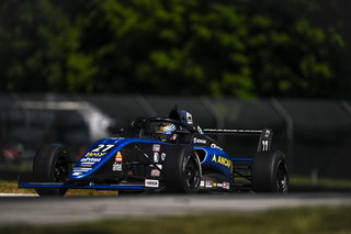 Gastón Irazú Secures F4 U.S. Pole at Road America