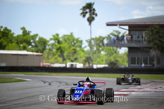 Gb Nola 260411 10206