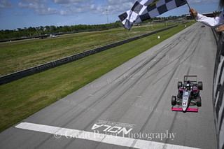 Gb Nola 260411 10886