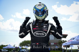 Gb Nola 260411 10353