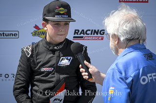 Gb Nola 260411 10379