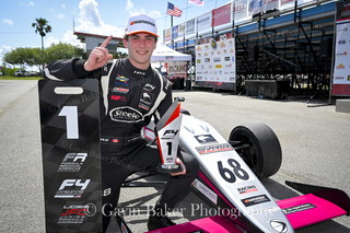 Gb Nola 260411 10631