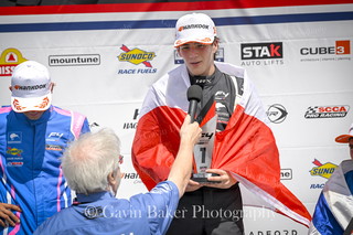 Gb Nola 260412 14732