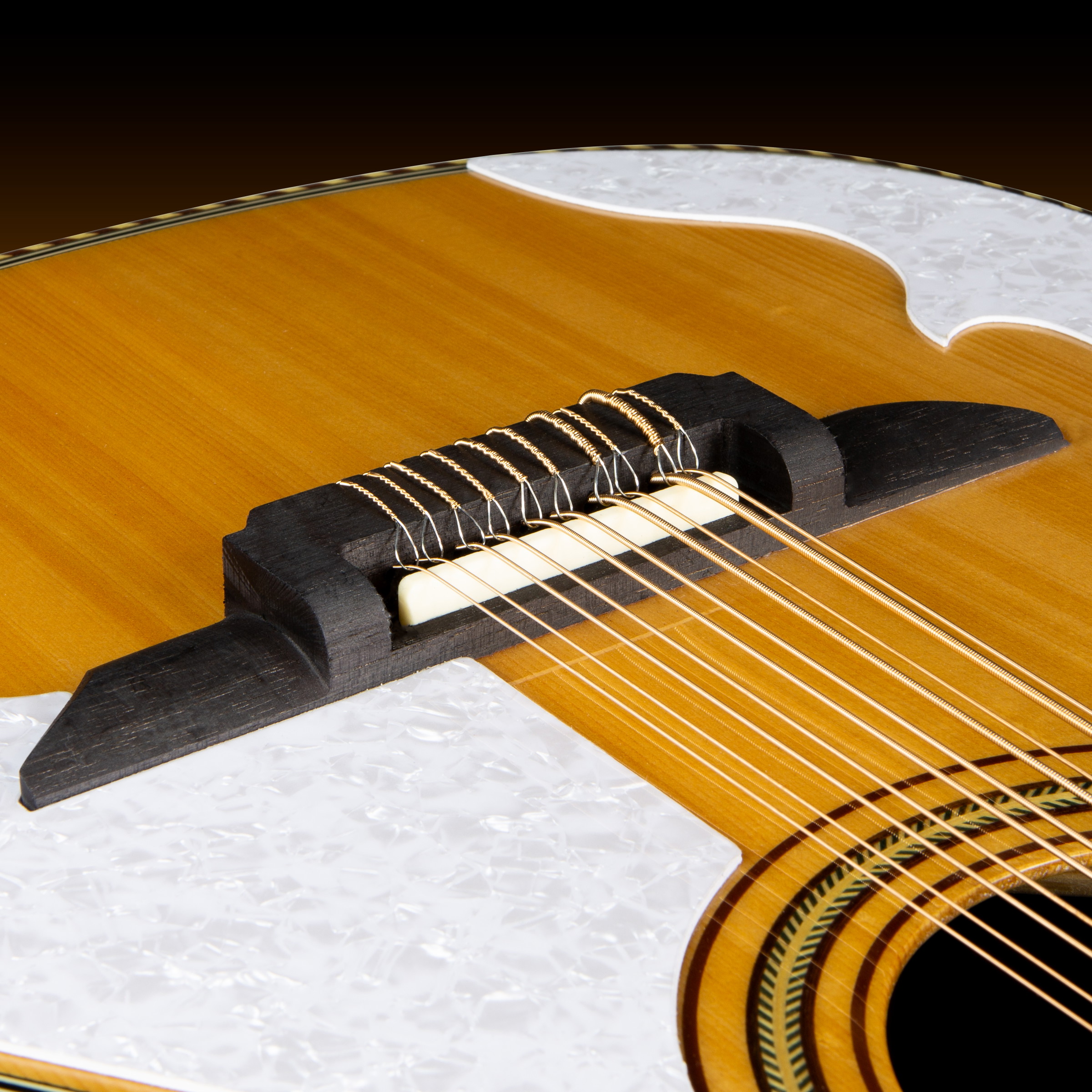 SETS - PHOSPHOR BRONZE BAJO QUINTO - GHS Strings