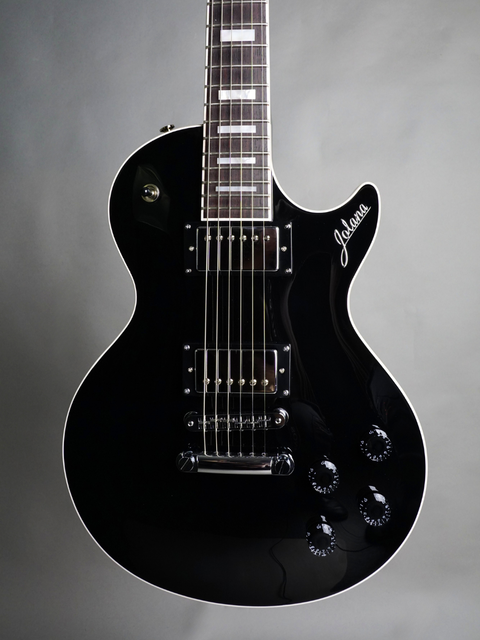 Diamant II Standard – Solid Black with Chrome hardware