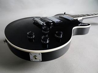 Diamant II Standard – Solid Black with Chrome hardware