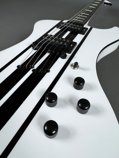 Disco – Solid White with Black Stripes