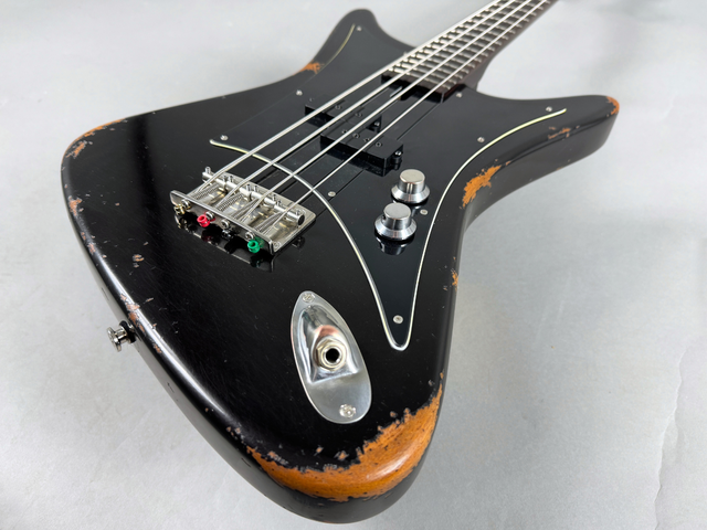 Star X Bass – Metallic Black
