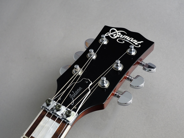 Diamant II FR – Honey Burst finish