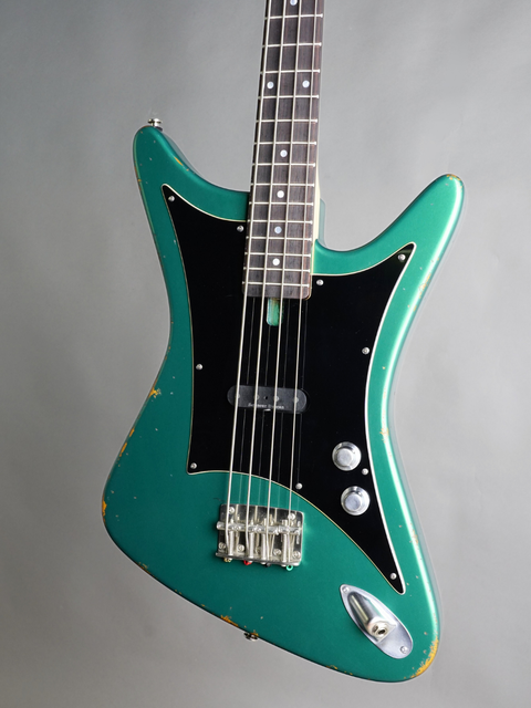 Jolana Dos Hombres bass