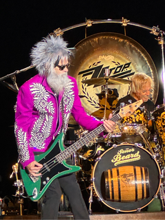 Elwood Francis with Jolana Dos Hombres bass