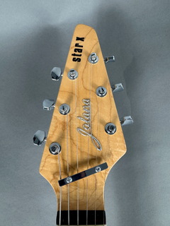 Star X – Metallic Gold, headstock