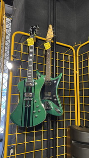 Jolana guitar at Alexim