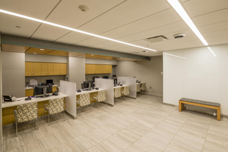 3 NYU-023 Lobby