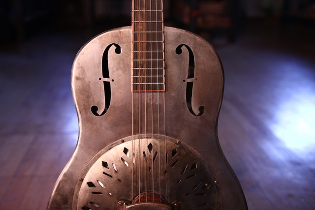 Mule Resonator Guitar 2