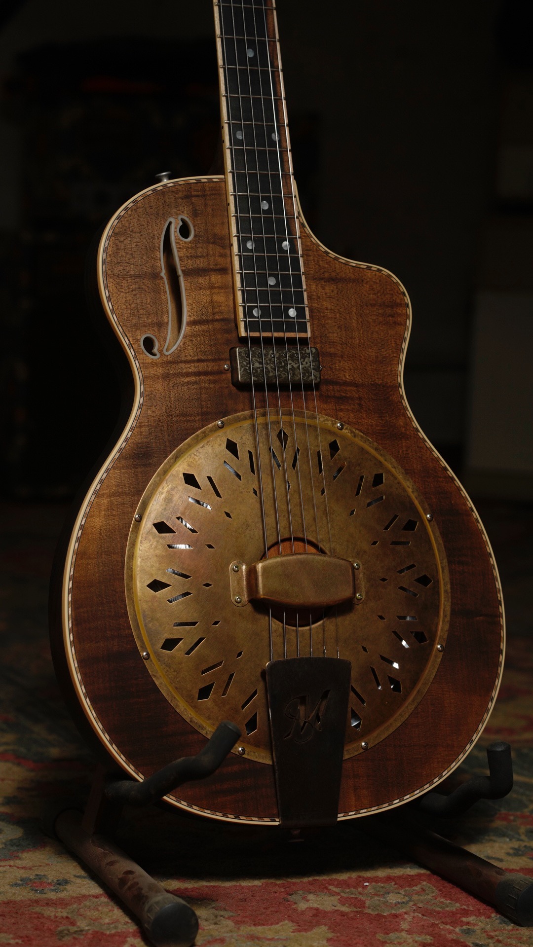 mule resophonic guitar ミュール リゾフォニック ギター レアです。