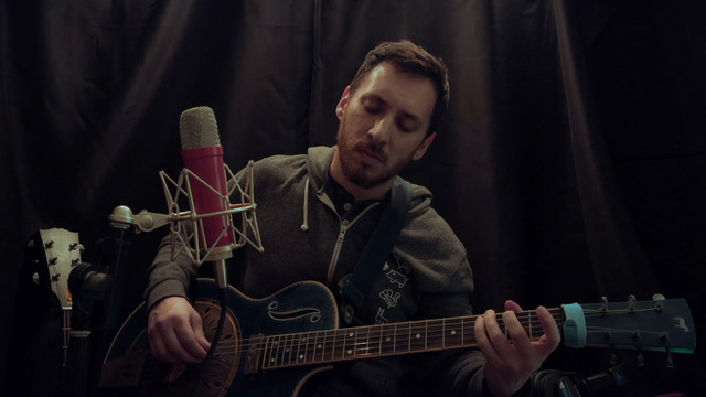 Singer/Songwriter Fare with a Mavis