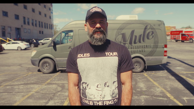 Mule Bus Tour goes INTERNATIONAL
