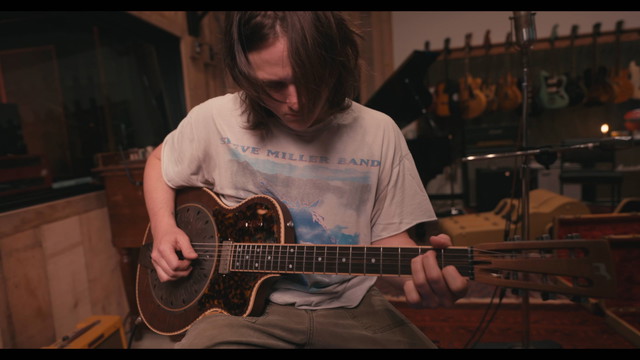 Tyler Bryant-Mavis Clean and Nasty