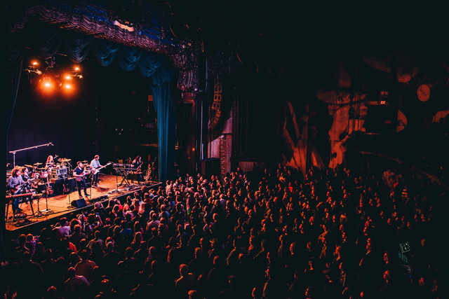 APOSTROPHE (POWER TRIO)