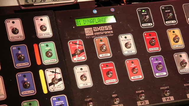 Dweezil Zappa Apostrophe Live - Bonus Guitar Effects