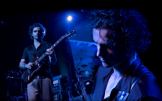  Dweezil Zappa Plays Apostrophe - Ultimate SUPER FAN Concert Cut