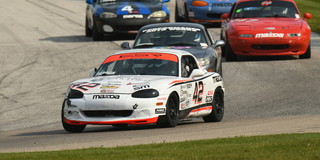 Pardus Wins Wild Spec Miata Race, Claims Super Sweep