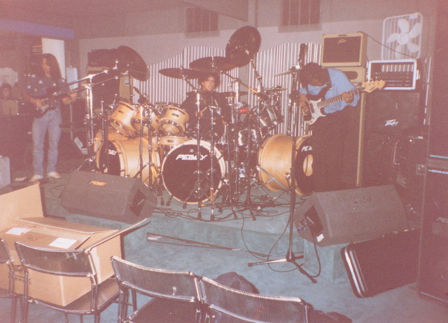 Bobby Rock inside the performance room inside the Peavey booth which was massive