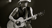 Takamine Signature Story: Kenny Chesney