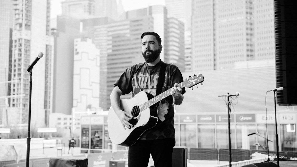 Takamine Artist Focus: Jeremy McKinnon (A Day To Remember)