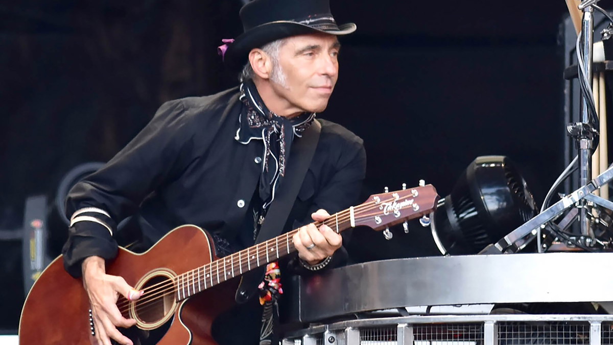 Nils Lofgren Keeps Climbing