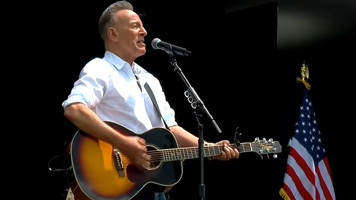 Bruce Springsteen at the Center for American Music and The Obama Presidential Center