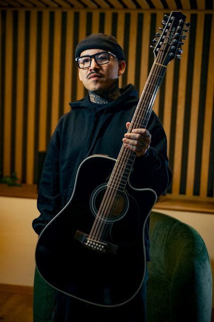 Takamine Artist Gallery