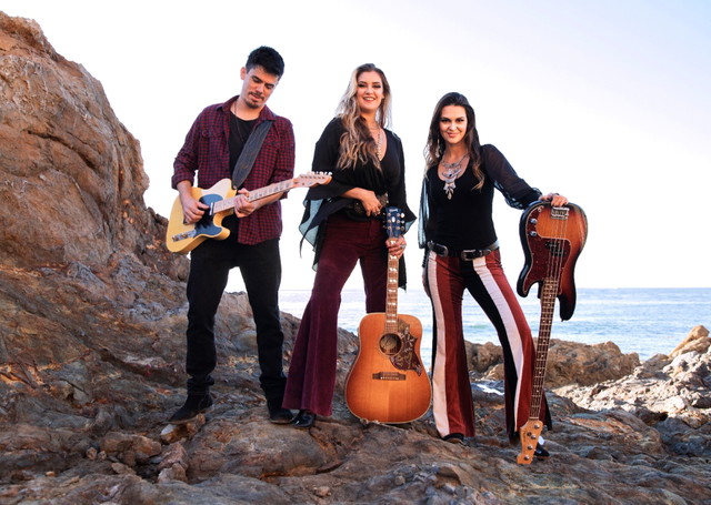 Sister Knot - NYE show - Redondo Beach