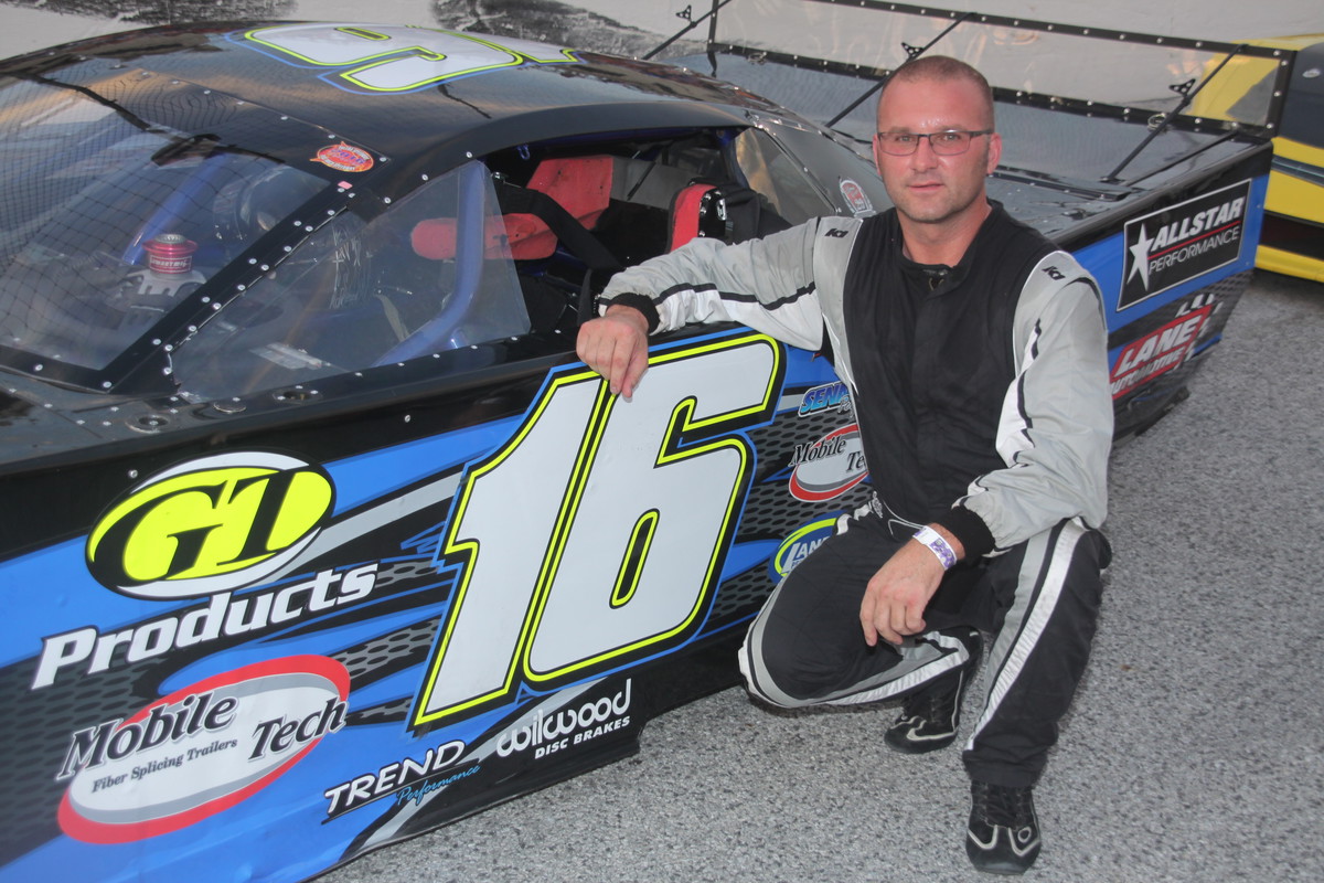 BRANDON LYONS FIRST ENTRY FOR GLASS CITY 200;