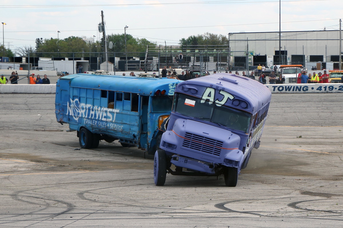 Monroe Superstore School Bus Figure 8 race presented by All American Coach
