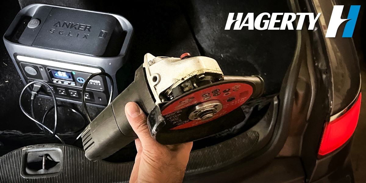 What Are the Essential Tools for a Road-Trip Tool Kit?